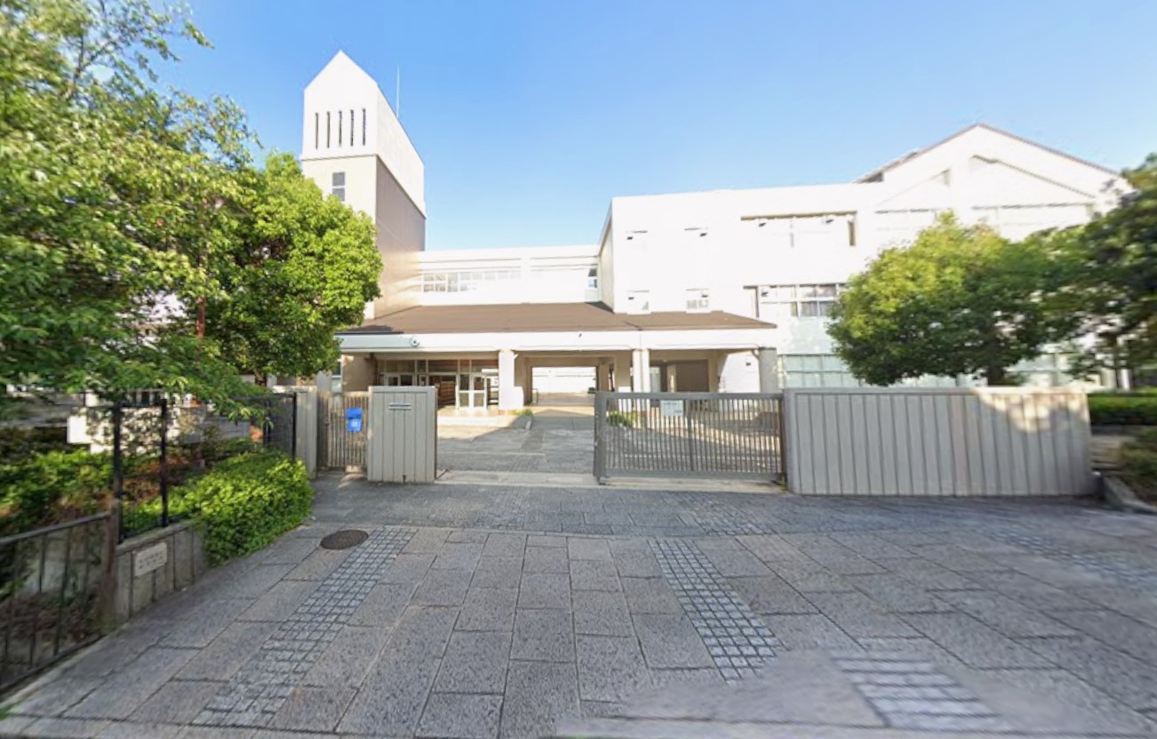 宝塚市山本台2丁目売土地の周辺中学校