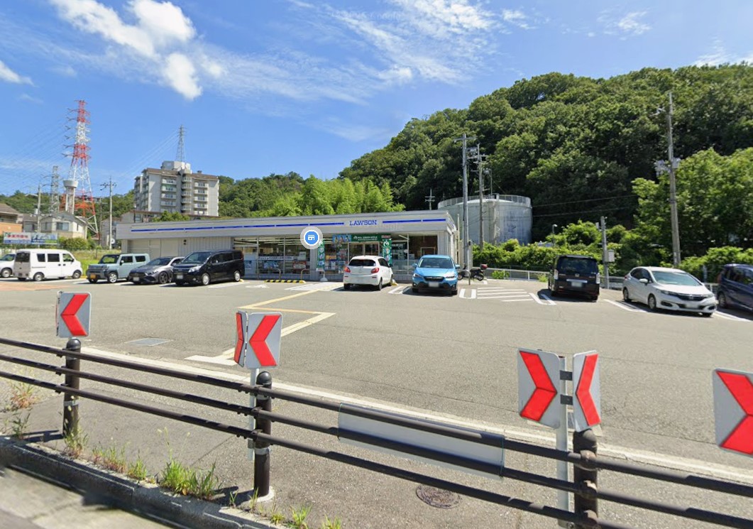 宝塚市山本台2丁目売土地の周辺コンビニ